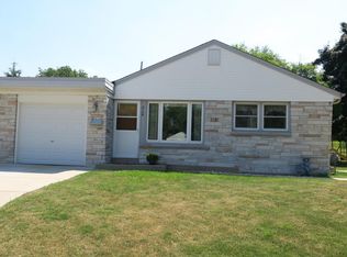 2758 S 58th St, Milwaukee, WI 53219