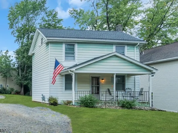 30 Upper Skillman St, Hampton Boro, NJ 08827