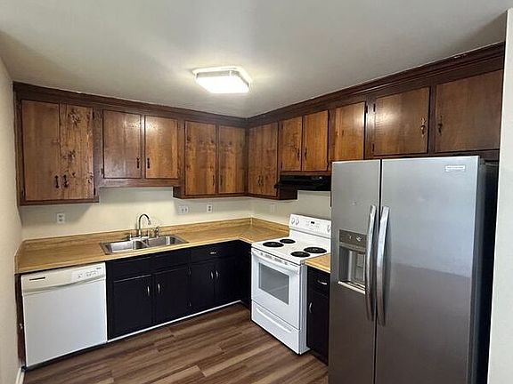 2nd image of 2214 Bowlin Ct