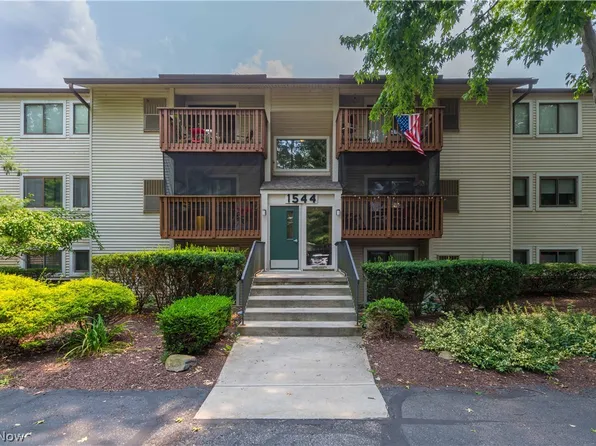 1544 Cedarwood Dr APT 157, Westlake, OH 44145