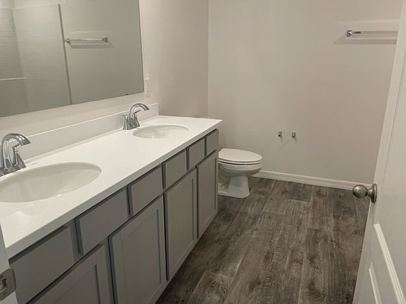 4th image of 8170 N Janeaux Dr