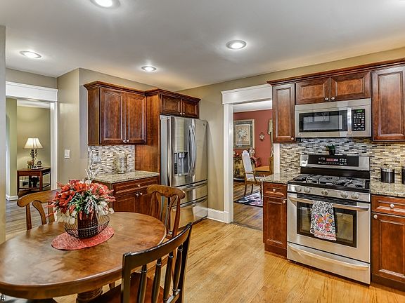 2nd image of 55 Lowell Ave