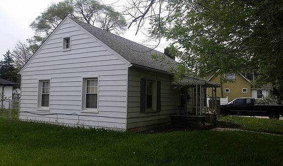 3rd image of 1586 Anne Ave