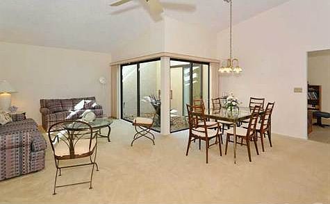 4th image of 3642 Glen Oaks Manor Dr