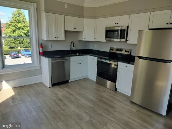 368 E Chestnut St, Coatesville, PA 19320