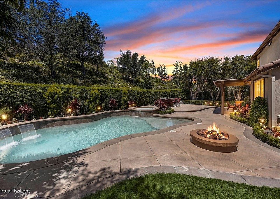 1st image of 1049 S Summer Breeze Ln