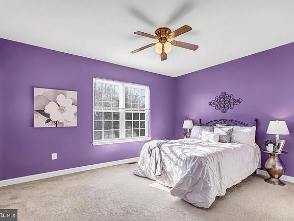 4th image of 17660 Rose Hill Cir