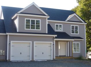 11 Wesleyan St, Shrewsbury, MA 01545