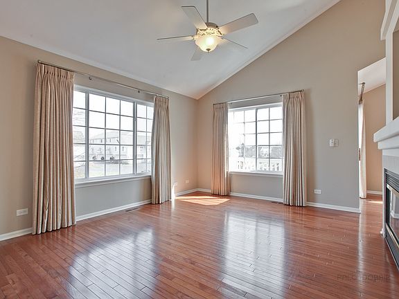 3rd image of 587 Cary Woods Cir