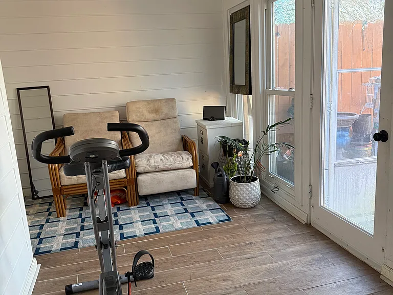 335 Towergate Pl — Photo 26