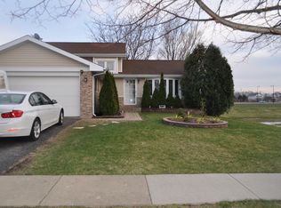 1825 Aspen Dr, Hanover Park, IL 60133