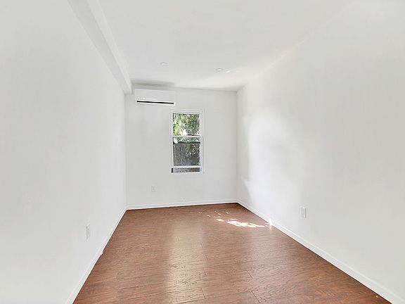 5th image of 205-14 118th Ave #2