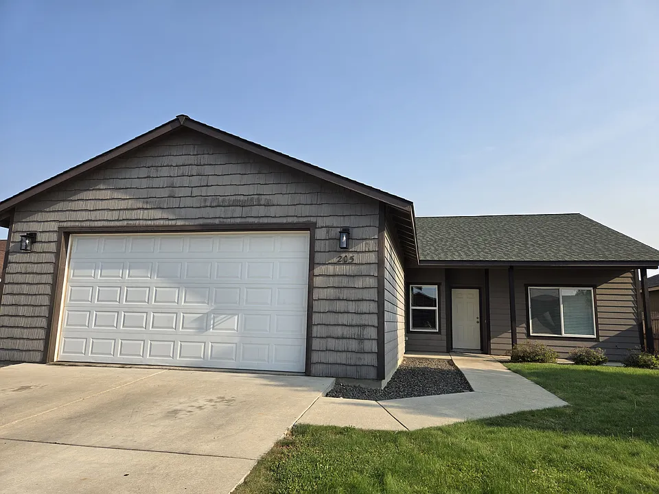 205 E Kristen Ave