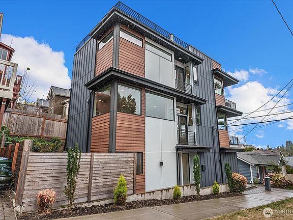 2nd image of 3111 Queen Anne Avenue N
