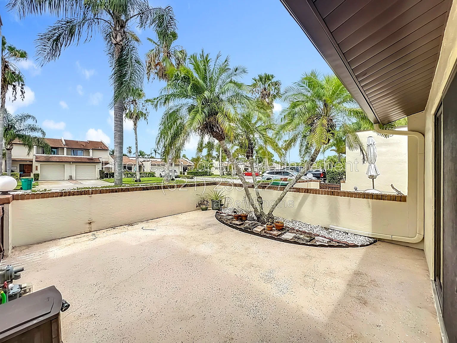 2 bed, 2.0 bath, 1336 sqft, $2,395 — Photo 2