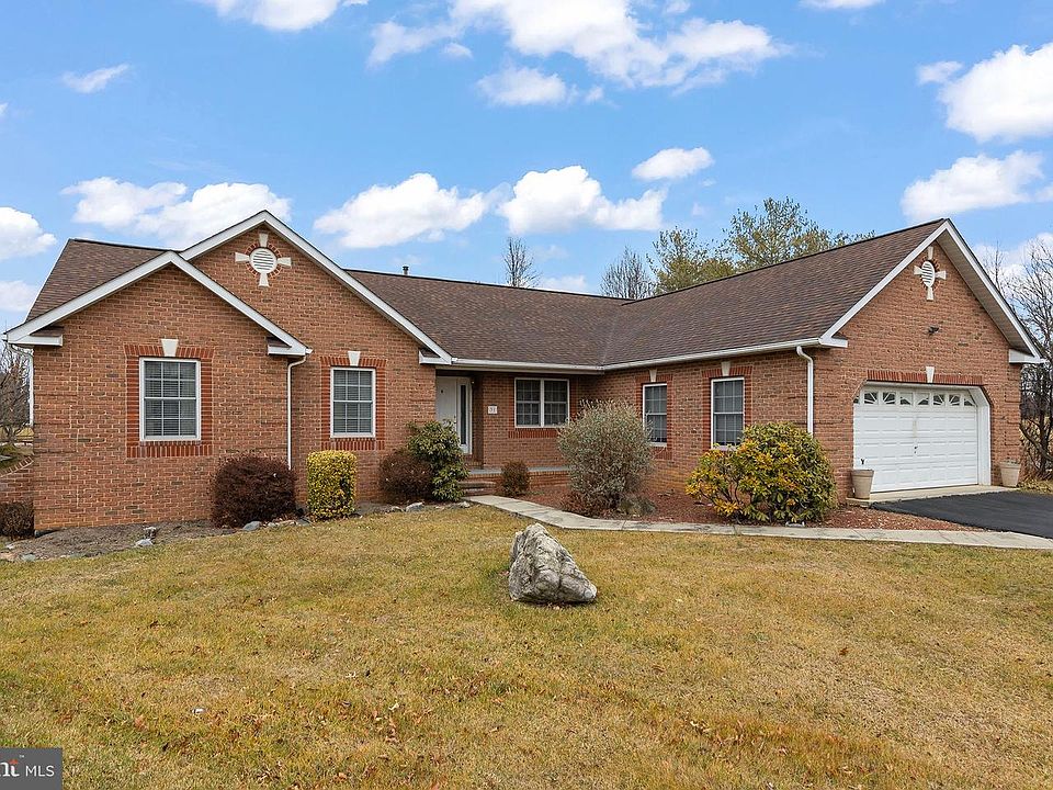1st image of 31 Bramblewood Ct