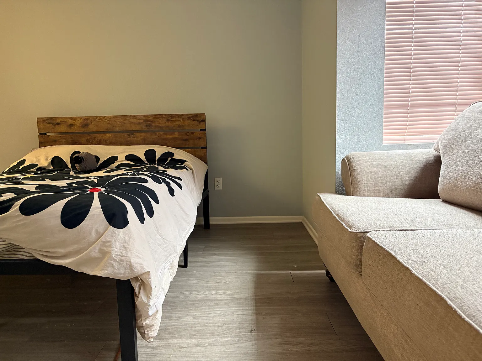 2 bed, 994 sqft, $1,150 — Photo 2