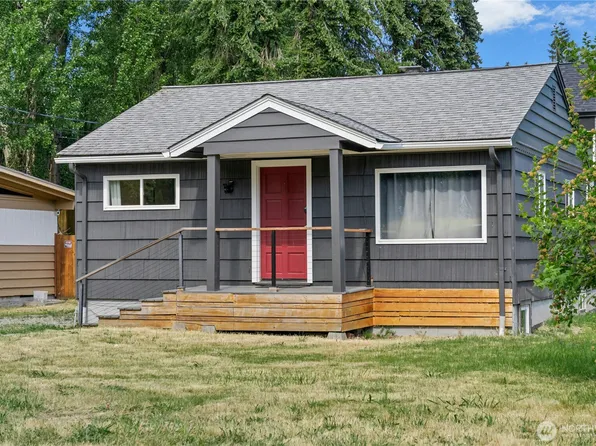 9520 2nd Avenue NW, Seattle, WA 98117