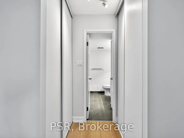298 Jarvis St #506 — Photo 27