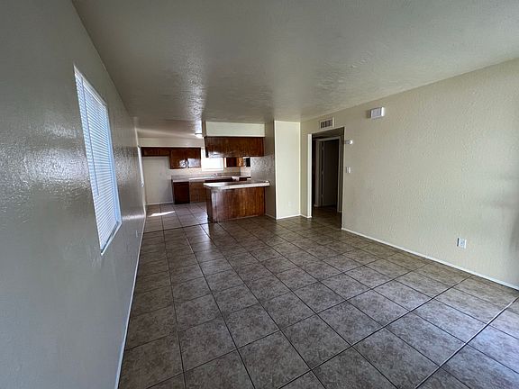 3rd image of 2190 Monterey St #10