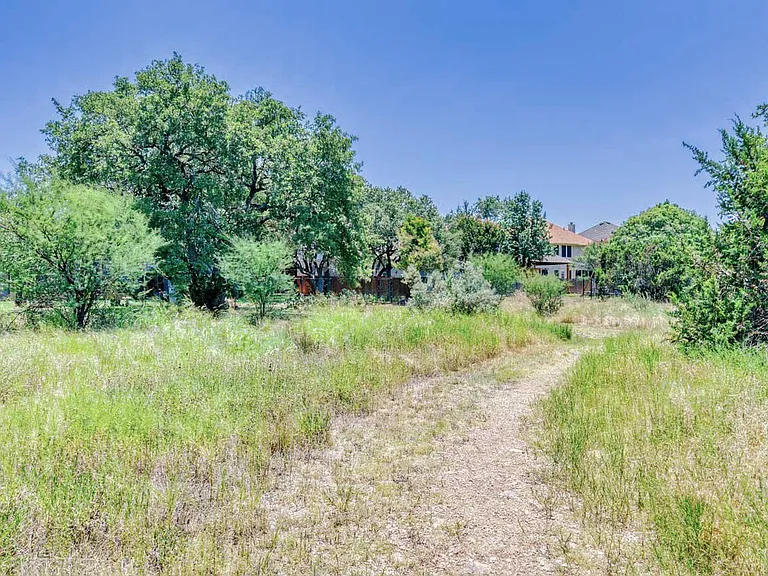 22503 Madison Park — Photo 35