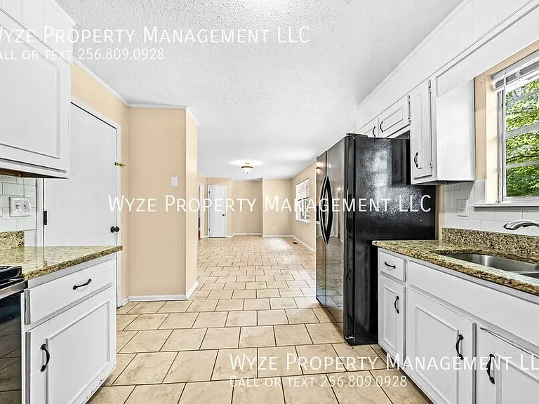 2213 Cecille Dr SW — Photo 22