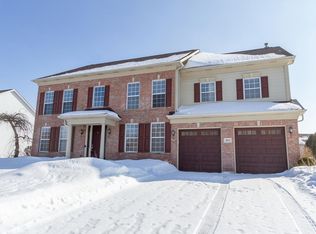 975 Granger Rd, Bartlett, IL 60103