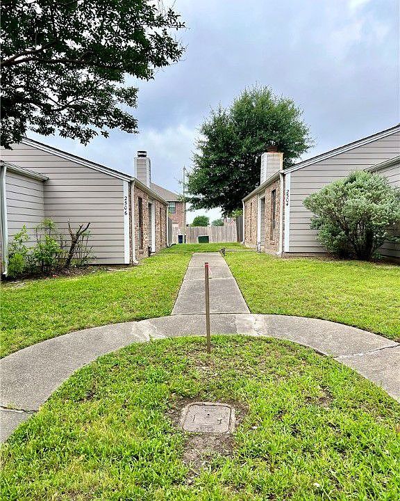 1st image of 2506 Cross Timbers Dr