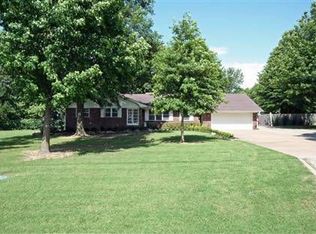 715 Valentine Ln, Claremore, OK 74017