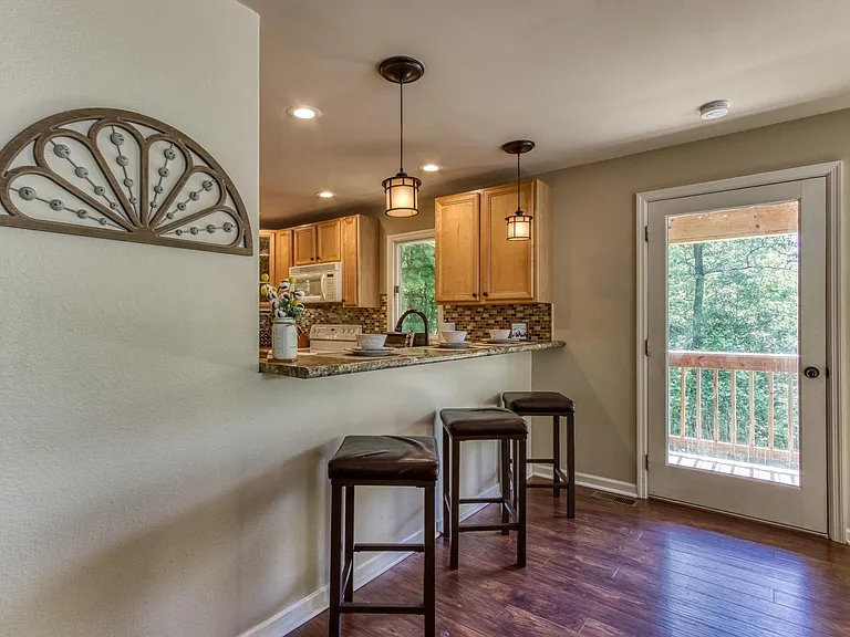 3708 Harris Mountain Way — Photo 9