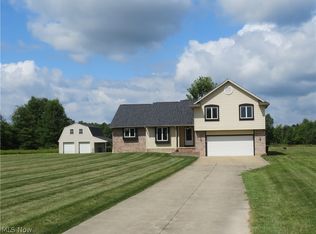 16300 Island Rd, Grafton, OH 44044