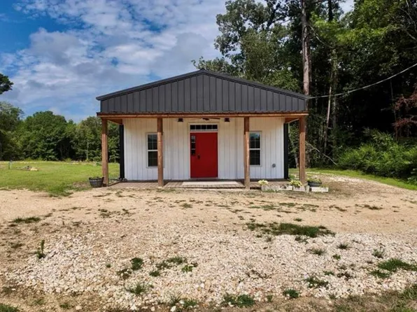 915 Pleasant Grove Rd, Springville, TN 38256