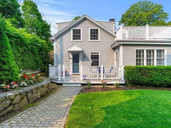 1 Corinthian Ln, Marblehead, MA 01945