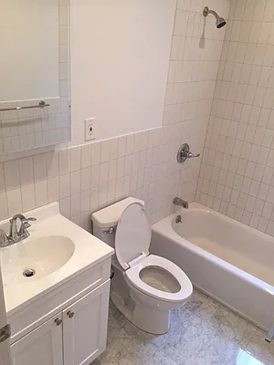 Rented by PMG Real Estate  | media 39