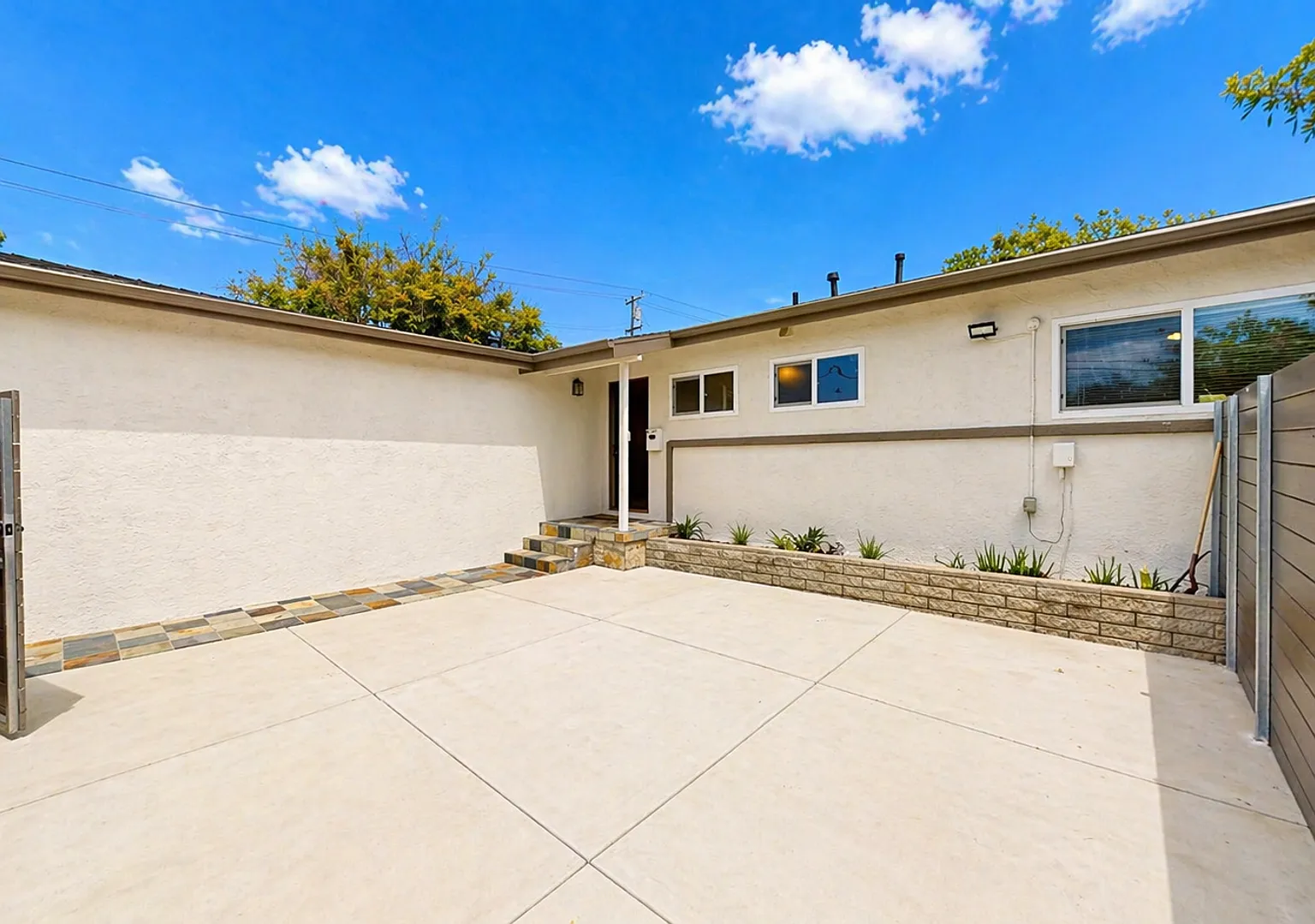 7BD/3BA Home Right by SDSU, Private Patio and Yard!! — Photo 4