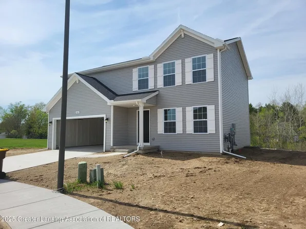 640 Saint Andrews Dr, Eaton Rapids, MI 48827