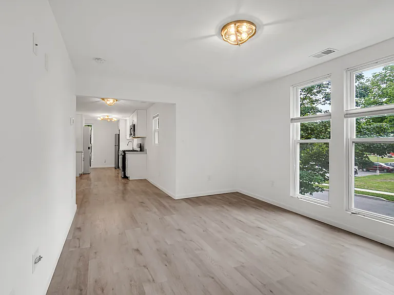 353 Morgan Blvd #3 — Photo 7