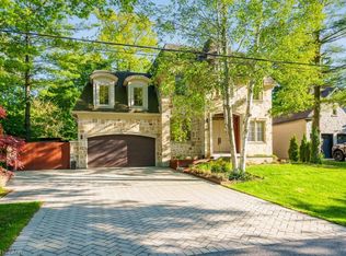 64 Ravina Cres, Hamilton, ON L9G 2E7