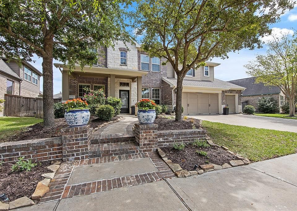 1st image of 12514 Cove Landing Drive