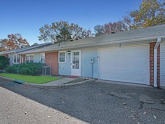 4th image of 1253B Hamilton Ct