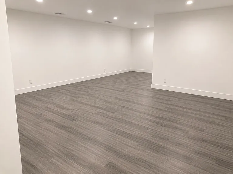1128 S Holt Ave #4 — Photo 3