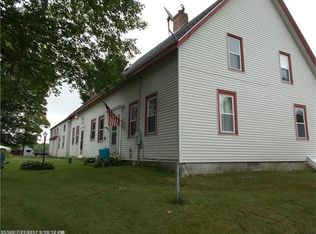 215 Robinson Rd, Waldoboro, ME 04572