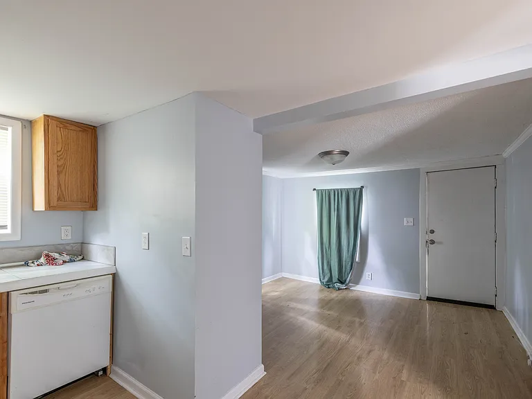 1022 Wood St — Photo 12