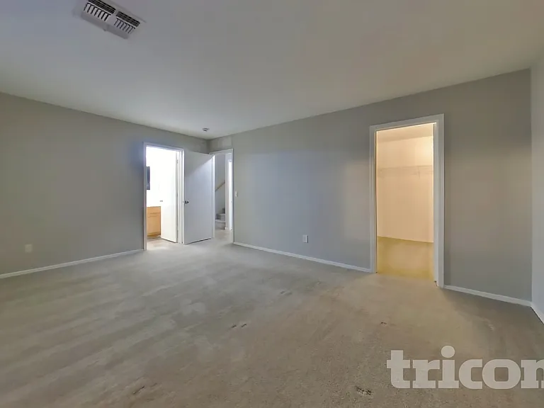 12510 W Scotts Dr — Photo 8