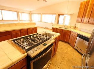 2105 Nighthawk Dr, Laramie, WY 82072