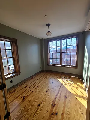 Rented by CW Realty Property Management LLC | media 6