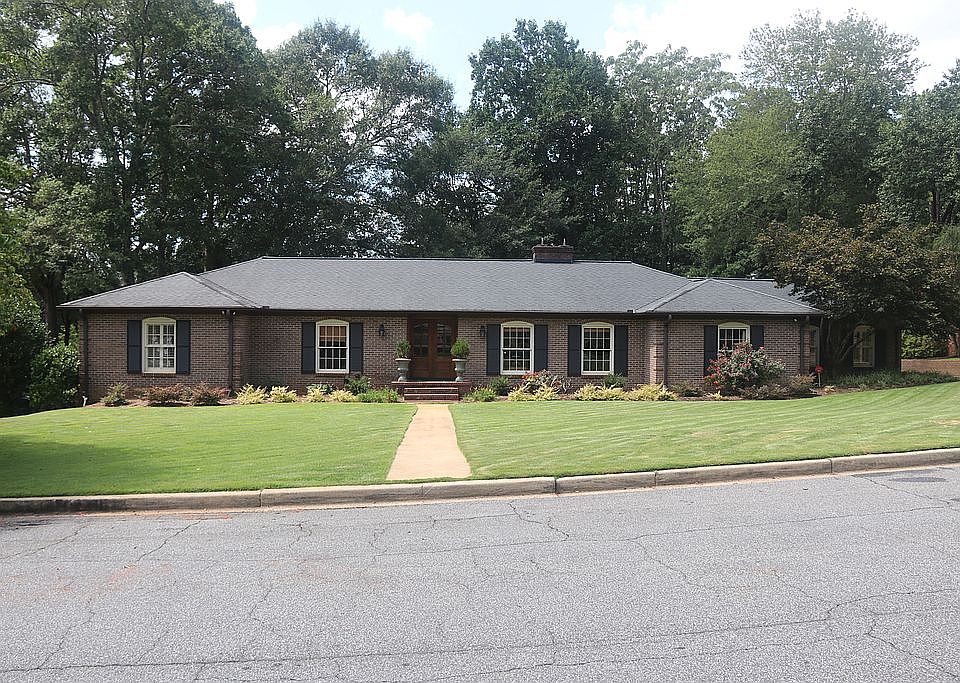 1st image of 17 Bartram Grv