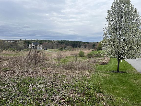 4th image of 38 Adams Rd