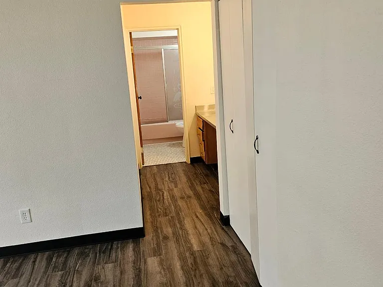 3318 Camvic Ter #10 — Photo 4