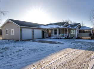N50445 S 3rd St, Eleva, WI 54738
